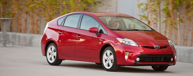 Nov 2011 Adv Sales Soar lede.jpg
